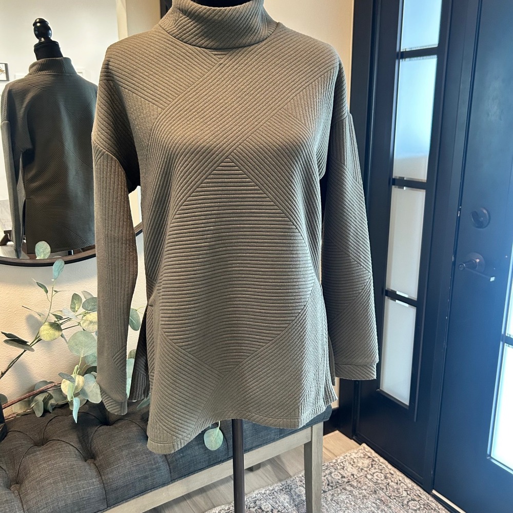 Tribal Women Olive Green Ribbed Mock Neck Tunic Top Geometric Texture
